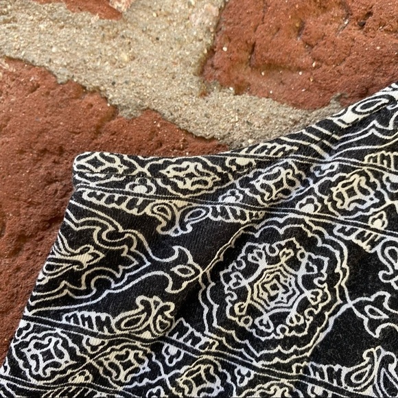 Loft Medium sleeveless black and white top - Picture 3 of 14